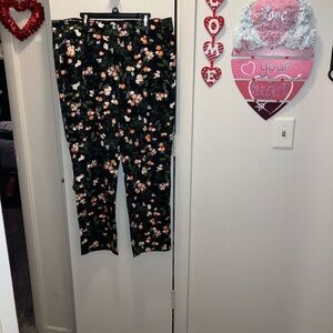 Zac & Rachel Black & Pink & Green Floral Cropped Pants Size 12